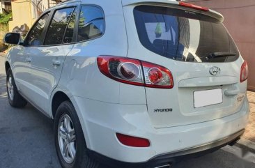 White Hyundai Santa Fe 2011 for sale in San Juan