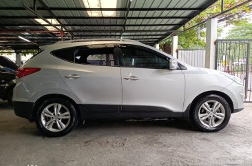 Sell Silver 2012 Hyundai Tucson in Las Piñas