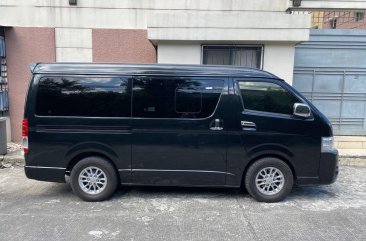 Selling Black Toyota Hiace Super Grandia 2018 in Pasig