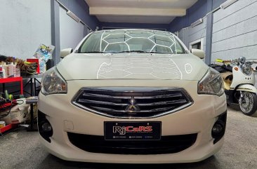 White Mitsubishi Mirage 2015 for sale in Automatic