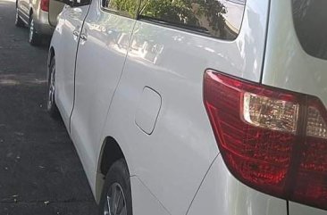 Pearl White Toyota Alphard 2013 for sale in Automatic