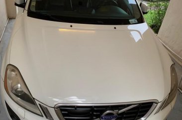 Pearl White Volvo XC60 2010 for sale in Bacoor