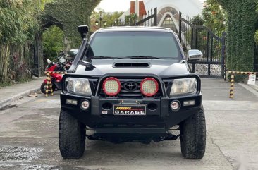 Sell Black 2014 Toyota Hilux in Quezon City