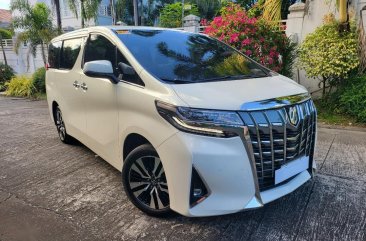 Selling Pearl White Toyota Alphard 2020 in Malabon