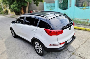 Pearl White Kia Sportage 2014 for sale in Bacoor