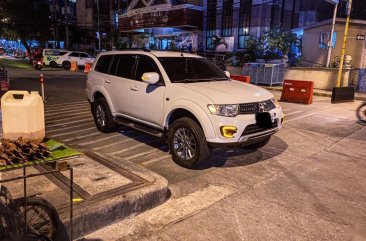 White Mitsubishi Montero 2014 for sale in Manual