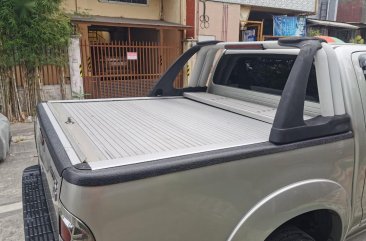 Selling Silver 2009 Toyota Hilux  in Pasig