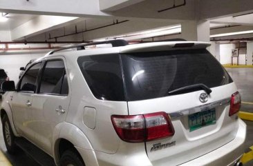 Pearl White Toyota Fortuner 2010 for sale in Makati