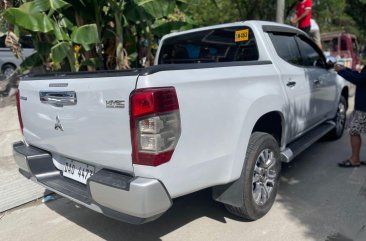 Pearl White Mitsubishi Strada 2020 for sale in Automatic