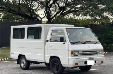 Selling White Mitsubishi L300 2017 in Las Piñas