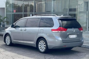 Sell Silver 2017 Toyota Sienna in Quezon City