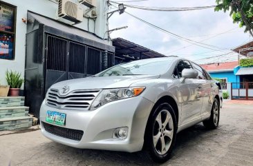 Sell Pearl White 2009 Toyota Venza SUV  in Bacoor