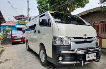 White Toyota Hiace 2019 for sale in Bacoor