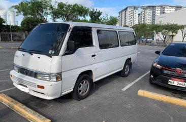 Pearl White Nissan Urvan 2015 for sale in Manual