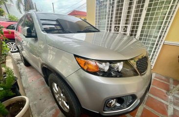 Pearl White Kia Sorento 2012 for sale in Automatic