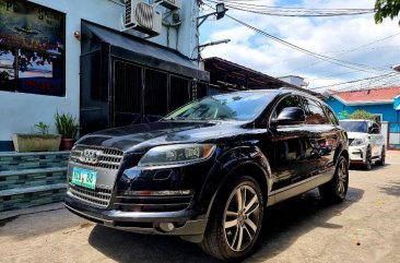 Black Audi Q7 2010 for sale in Automatic