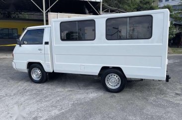 White Mitsubishi L300 2014 for sale in Pasig