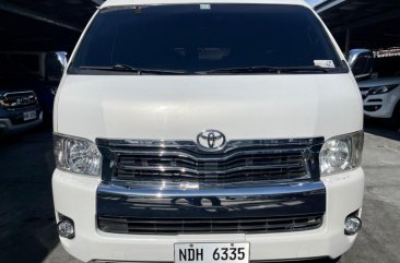 Selling Pearl White Toyota Hiace Super Grandia 2016 in Las Piñas