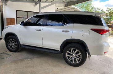 Pearl White Toyota Fortuner 2016 for sale in San Fernando