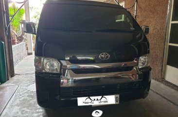 Selling Black Toyota Hiace Super Grandia 2018 in Makati