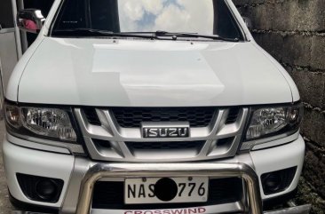 Sell White 2017 Isuzu Crosswind in Marikina