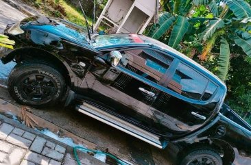 Selling Black Mitsubishi Strada 2013 in Parañaque