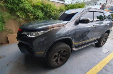 Selling Grey Toyota Fortuner 2018 in Pasig