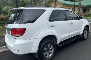 Sell White 2008 Toyota Fortuner in Manila