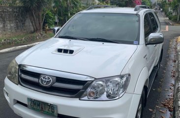 Sell White 2008 Toyota Fortuner in Manila