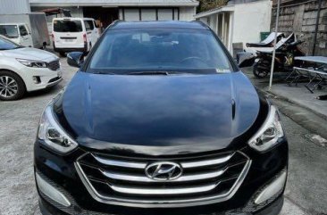 Selling Black Hyundai Santa Fe 2013 in Quezon City