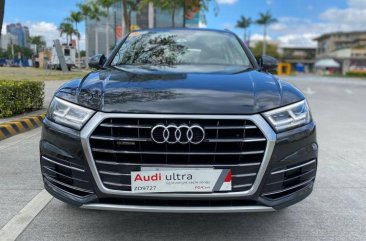 Black Audi Q5 2019 for sale in Automatic
