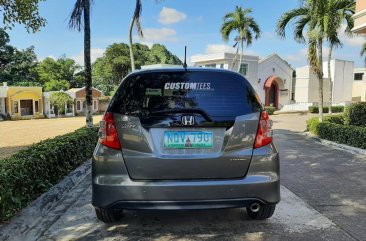 Selling Grey Honda Jazz 2010 in Dasmariñas