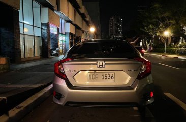 Silver Honda Civic 2016 for sale in Automatic