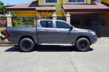 Sell Grey 2018 Toyota Hilux in Pasay
