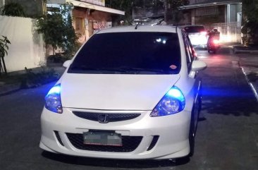 Sell Pearl White 2005 Honda Jazz in Valenzuela