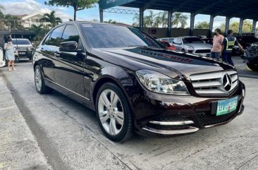 Selling Red Mercedes-Benz C200 2012 in Pasig