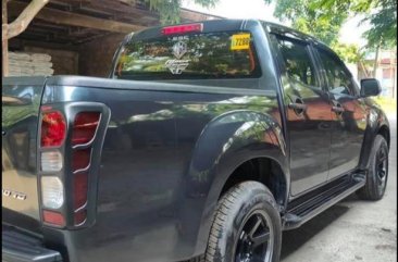 Black Isuzu D-Max 2017 for sale in Automatic