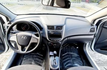 White Hyundai Accent 2018 for sale in Parañaque