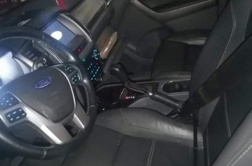 Selling Silver Ford Everest 2017 in Quezon City