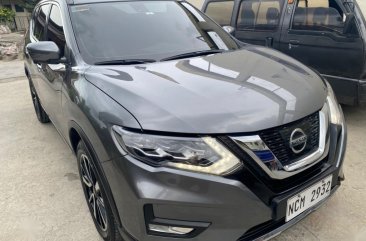 Selling Grey Nissan X-Trail 2018 in Manila
