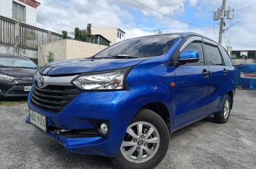 Selling Blue Toyota Avanza 2018 in Cainta