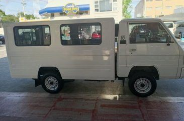 White Mitsubishi L300 2020 for sale in Manila