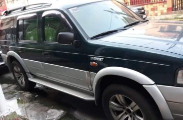 Green Ford Everest 2004 for sale in Manual