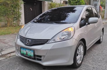 Selling Silver Honda Jazz 2012 in Manila