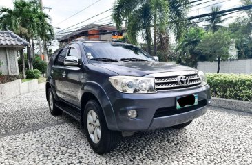 Grey Toyota Fortuner 2009 for sale in Automatic