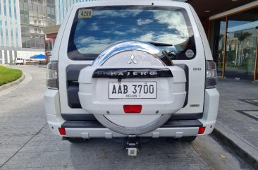 Sell Pearl White 2014 Mitsubishi Pajero in Pasig