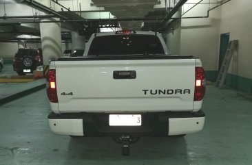 Pearl White Toyota Tundra 2017 for sale in Makati