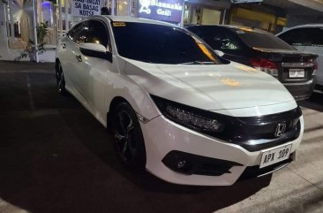 Selling Pearl White Honda Civic 2017 in Marikina