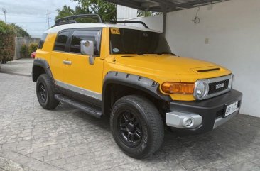 Selling Yellow Toyota FJ Cruiser 2018 in Pasig