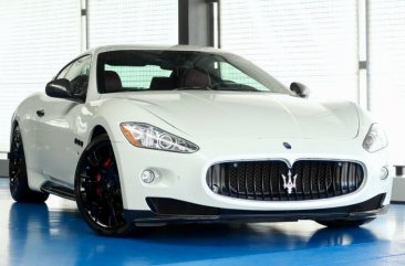 Selling White Maserati GranTurismo 2013 in Quezon